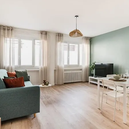 Authentique Apartment